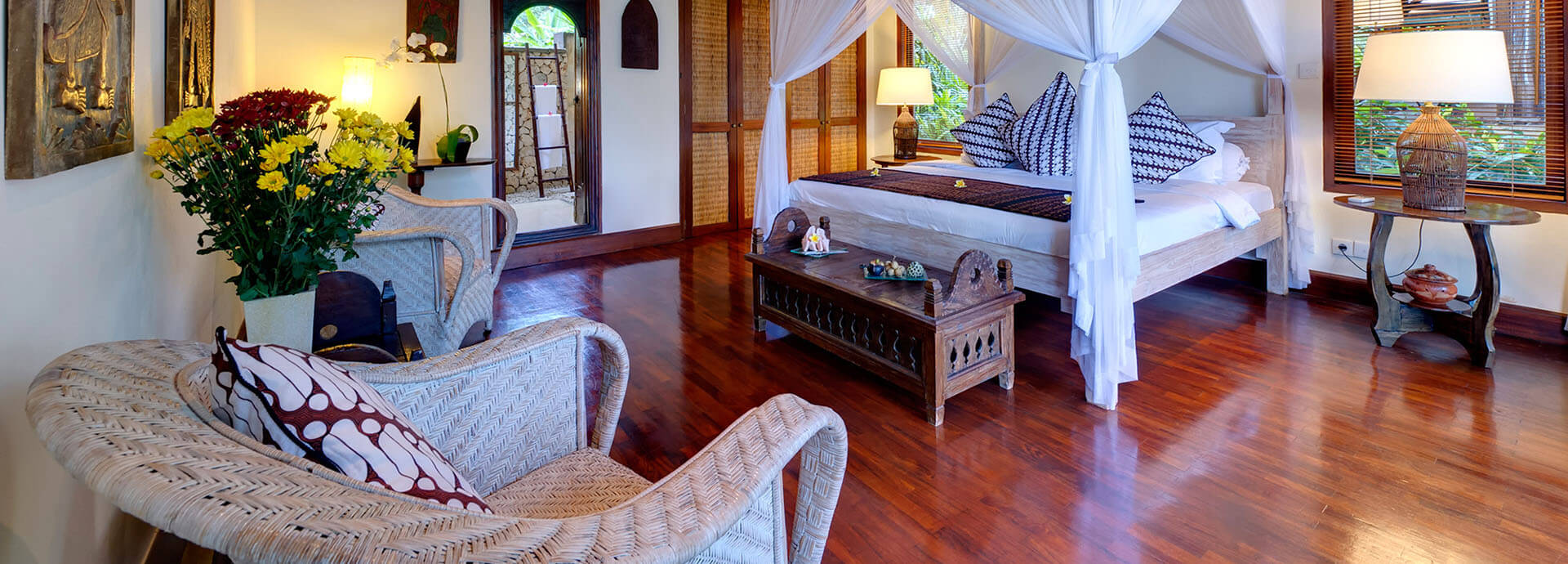 Sungai Tinggi Beach Villa - Main house guest bedroom three